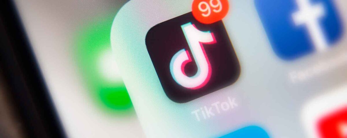 Imagem com ícone do tiktok em destaque