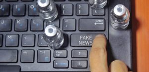 Montagem demonstrando fake news