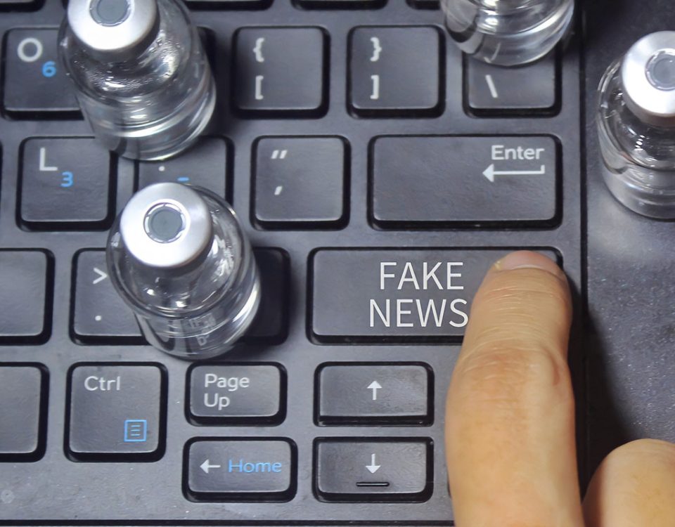 Montagem demonstrando fake news